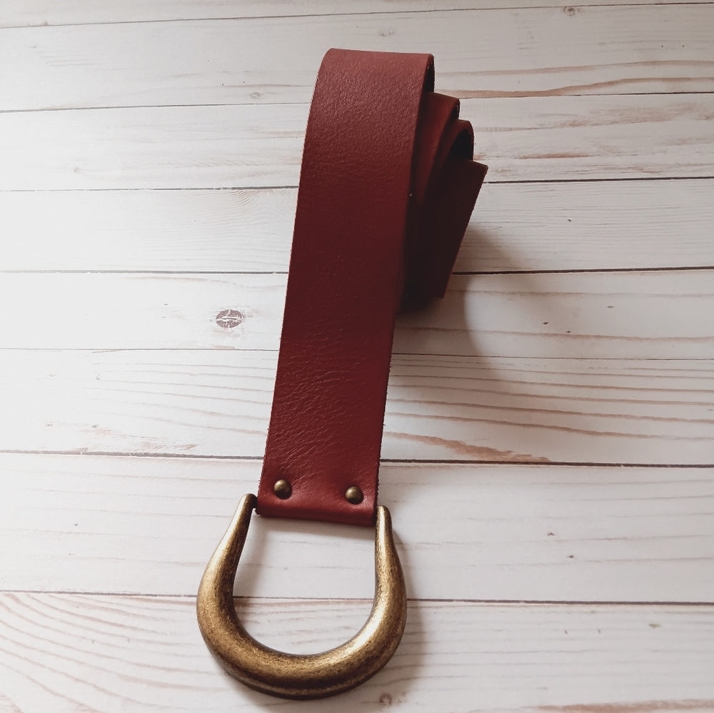 GAP Burgundy Leather Belt Brass Tone Buckle Women's Large - Picture 4 of 10